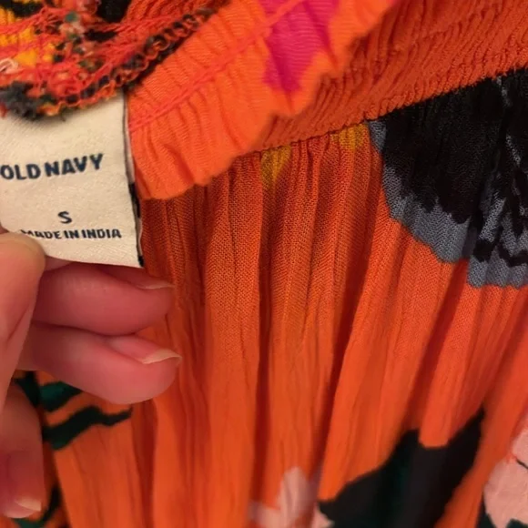 Old Navy Tiered Tropical Floral Midi Dress - Picture 4 of 6